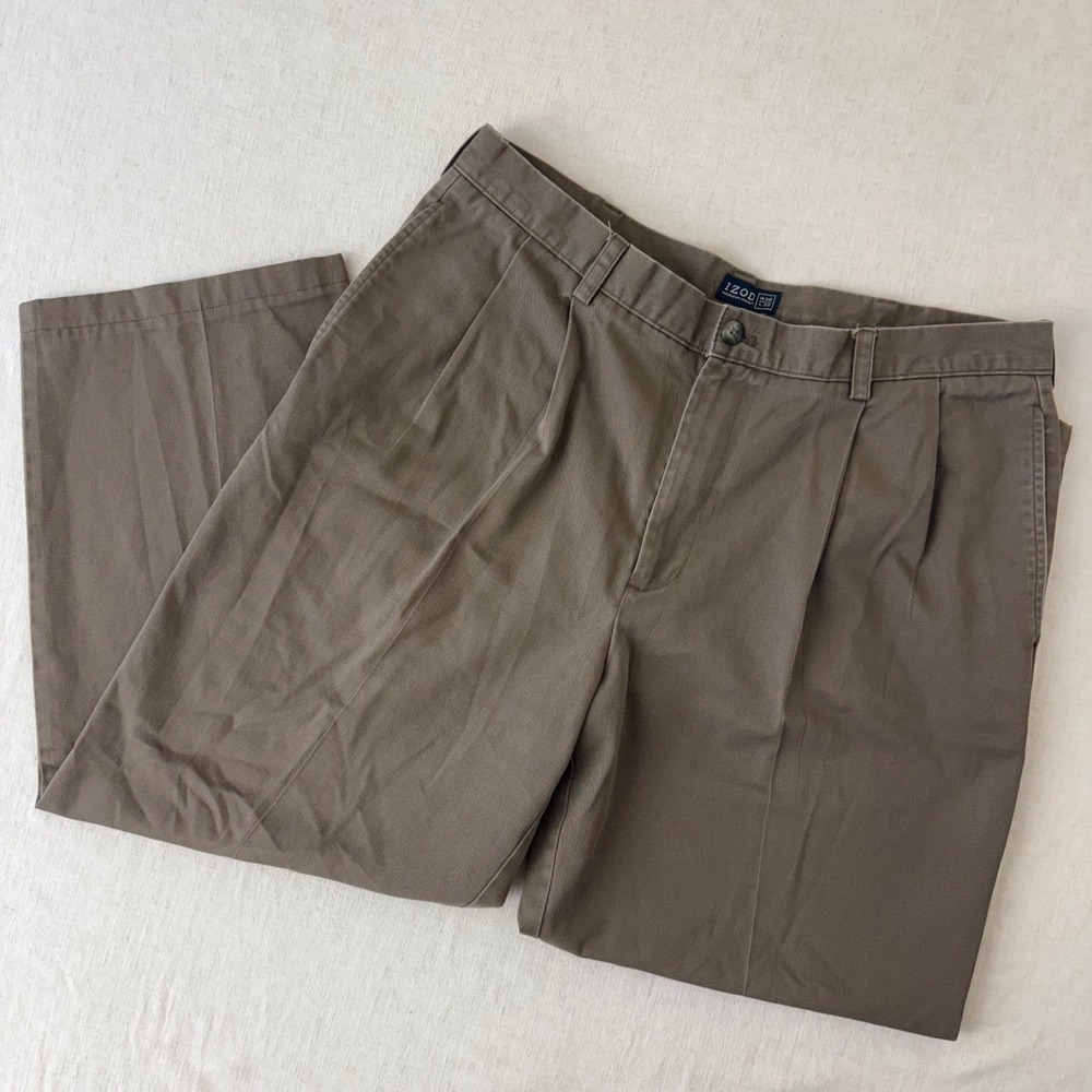 IZOD American Chino Mens 36x32 Olive Brown Pleated Cotton Pants